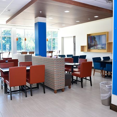 Holiday Inn Express & Suites - Bensenville - O'Hare By Ihg Εξωτερικό φωτογραφία