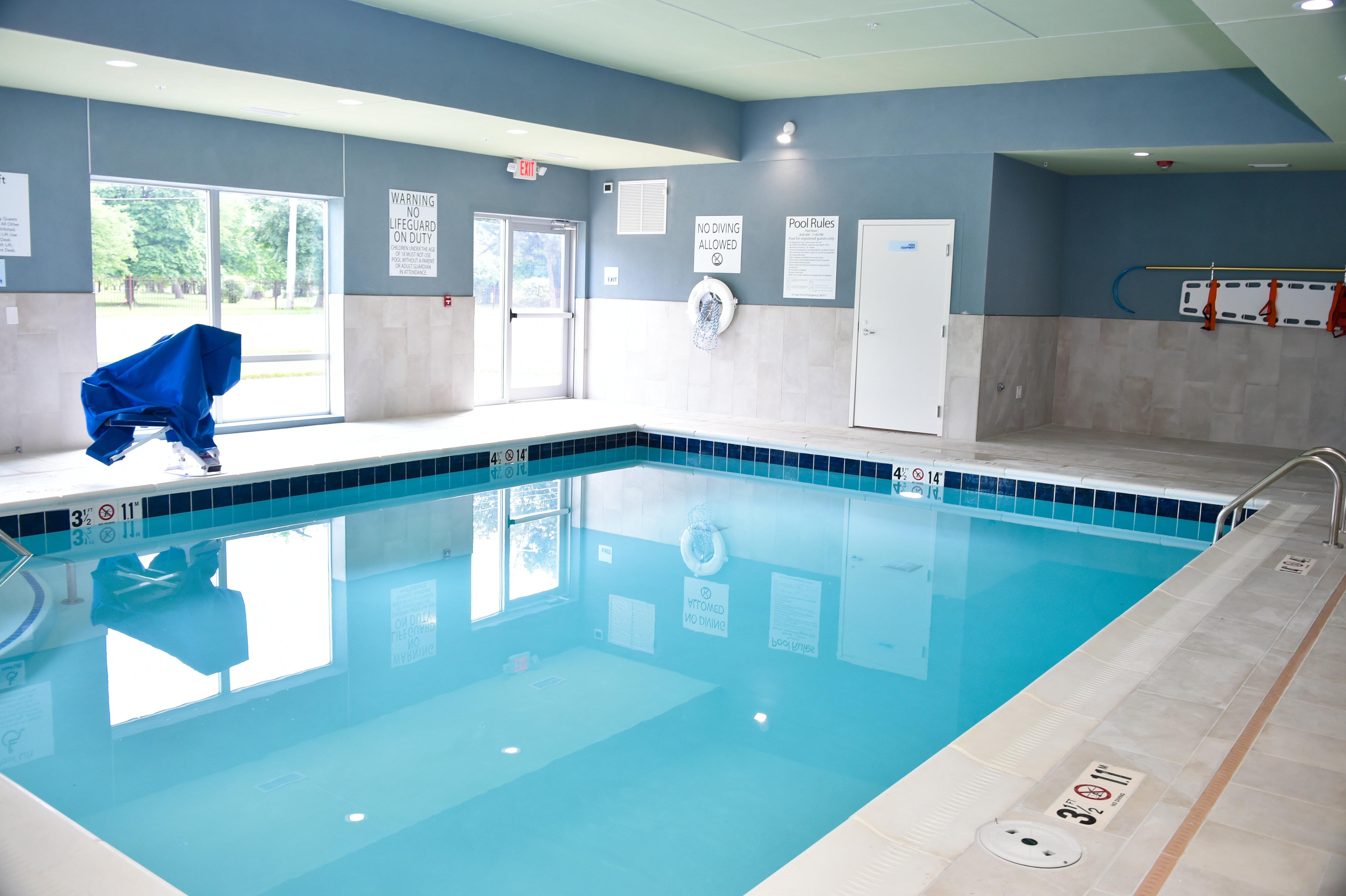 Holiday Inn Express & Suites - Bensenville - O'Hare By Ihg Εξωτερικό φωτογραφία