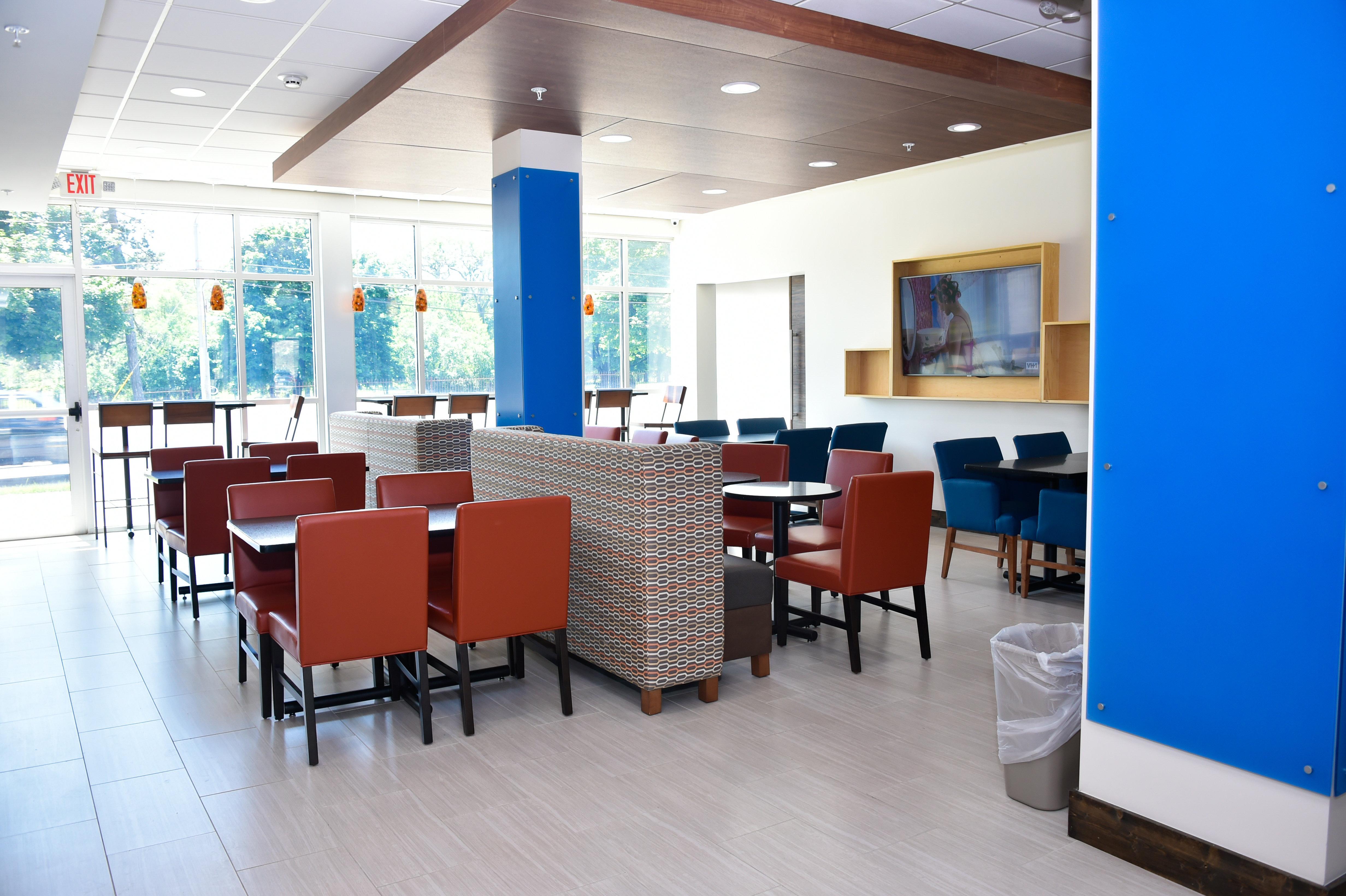 Holiday Inn Express & Suites - Bensenville - O'Hare By Ihg Εξωτερικό φωτογραφία